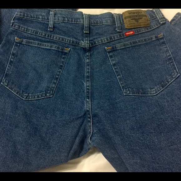 Wrangler - Picture 4 of 4